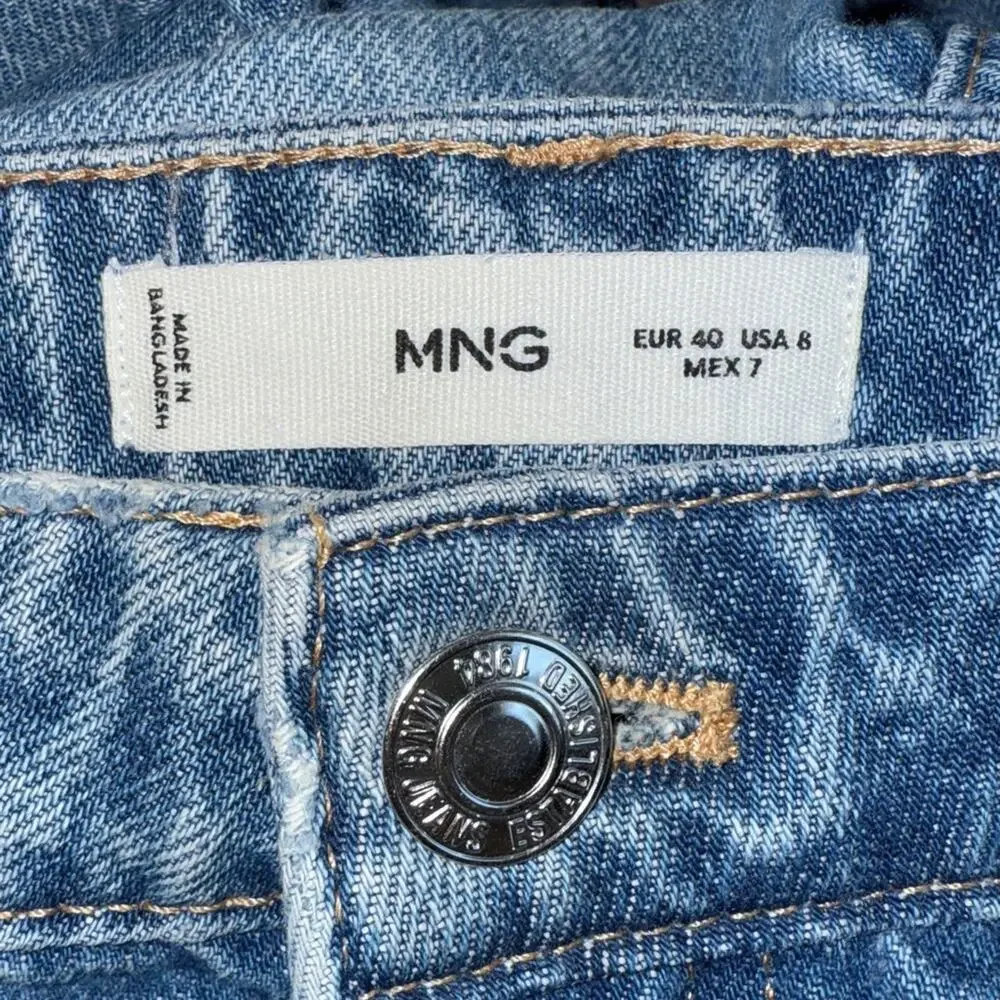 Mango Women’s Sz 8 Straight Jeans with Decorative Seams - Picture 4 of 8